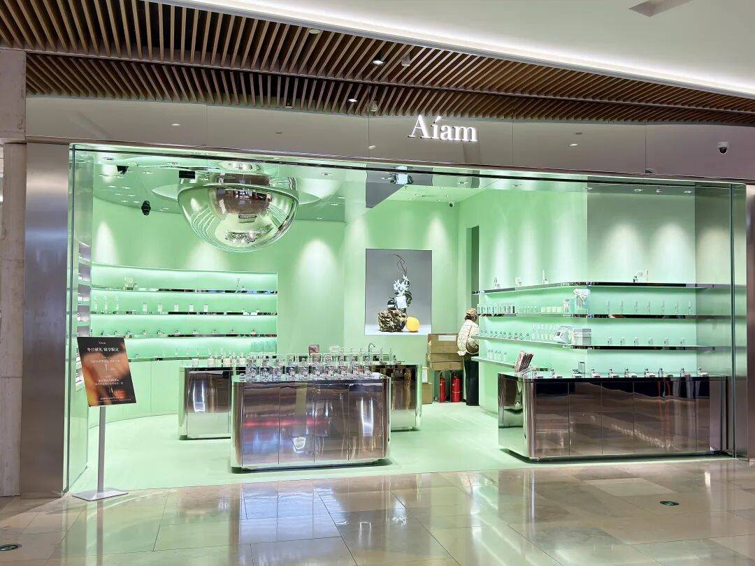 原创品牌」有哪些线下新动作? iziRetail热点pg电子入口香氛美妆个护:2025至今「海外品牌+(图13) 原创品牌」有哪些线下新动作? iziRetail热点pg电子入口香氛美妆个护:2025至今「海外品牌+(图13)